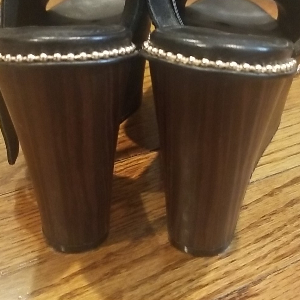 Coach shoes - Picture 2 of 6